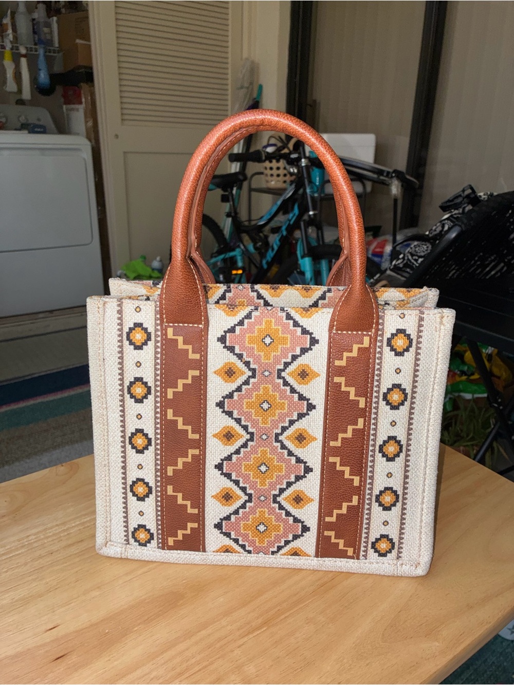 ⁠Wrangler Aztec Canvas Crossbody Tote Bag Western Southwestern Boho⁠ - Picture 4 of 9